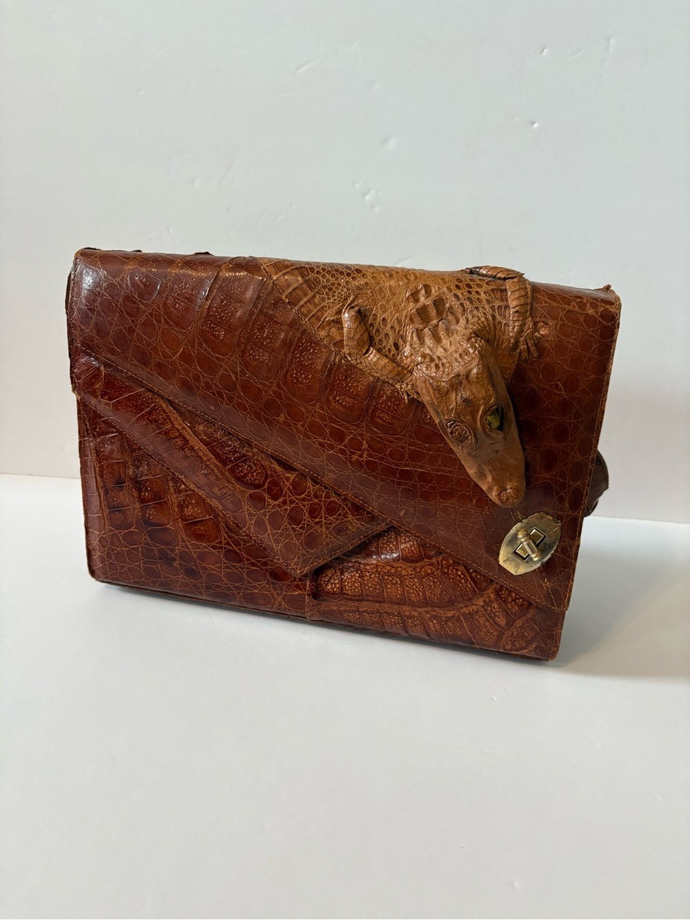Vintage 1950s Alligator Embossed Leather Shoulder Bag